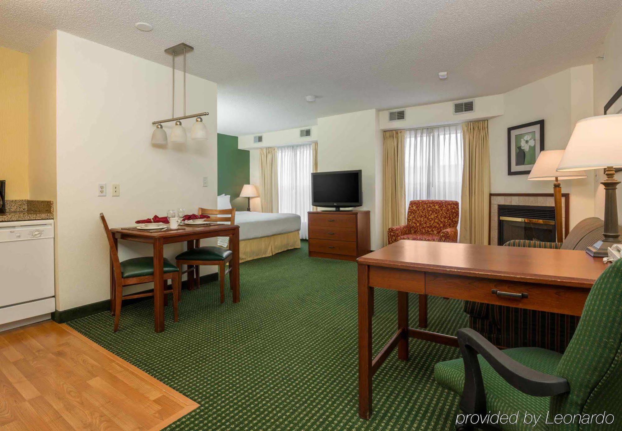 Residence Inn Houston North Екстериор снимка