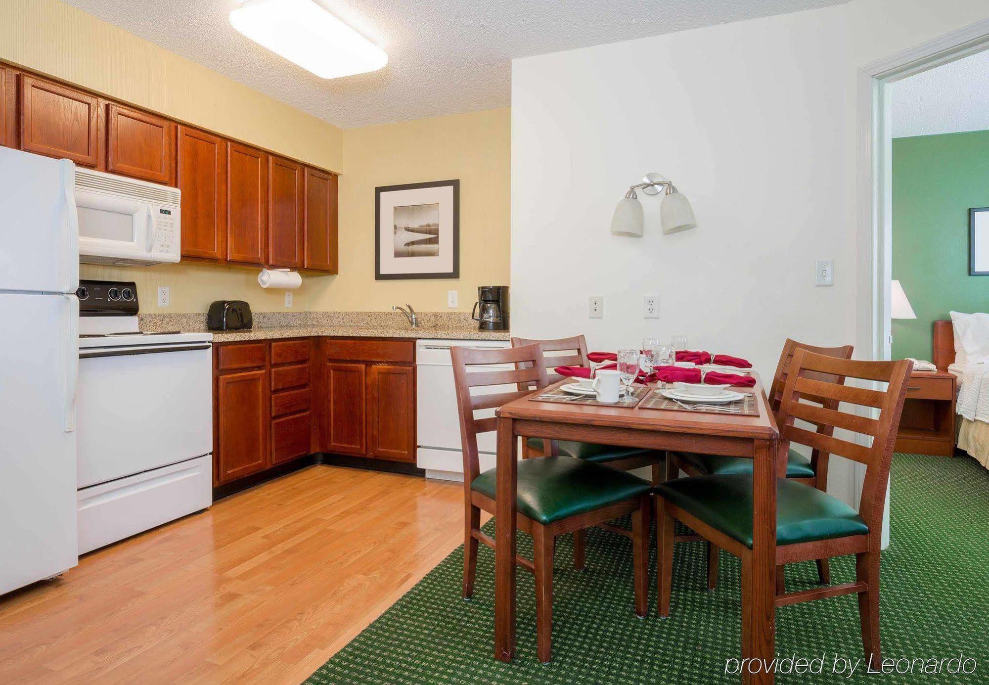 Residence Inn Houston North Екстериор снимка