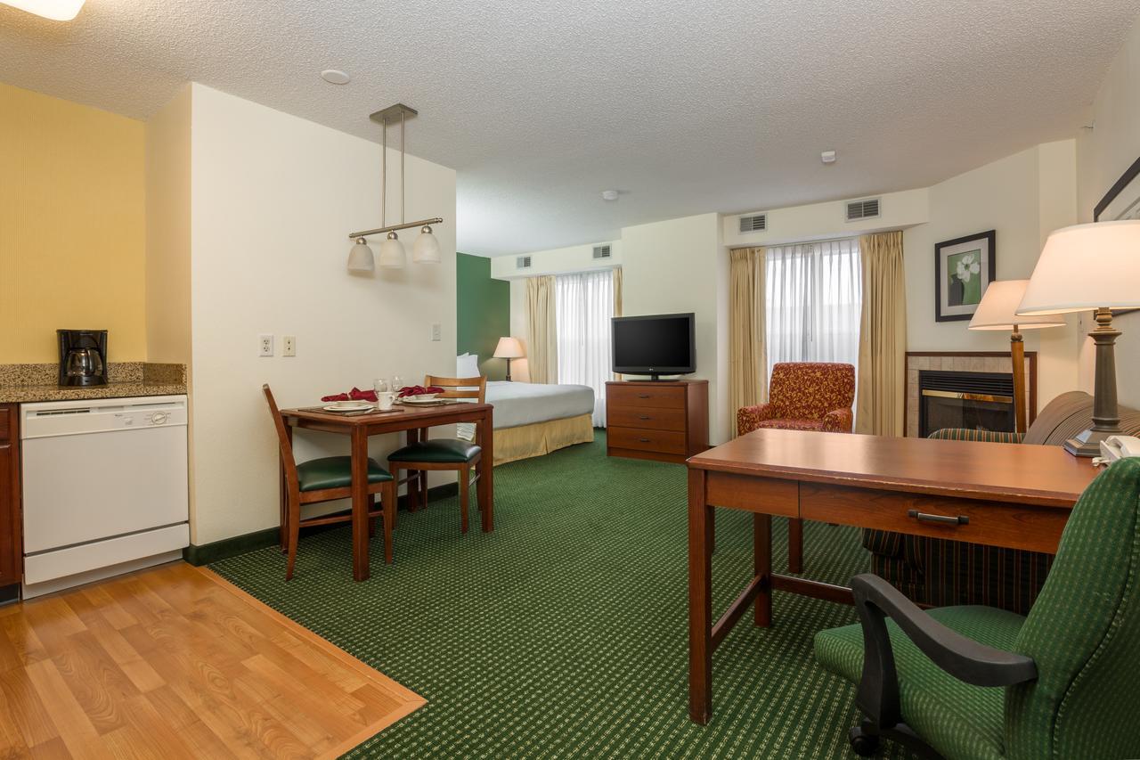Residence Inn Houston North Екстериор снимка