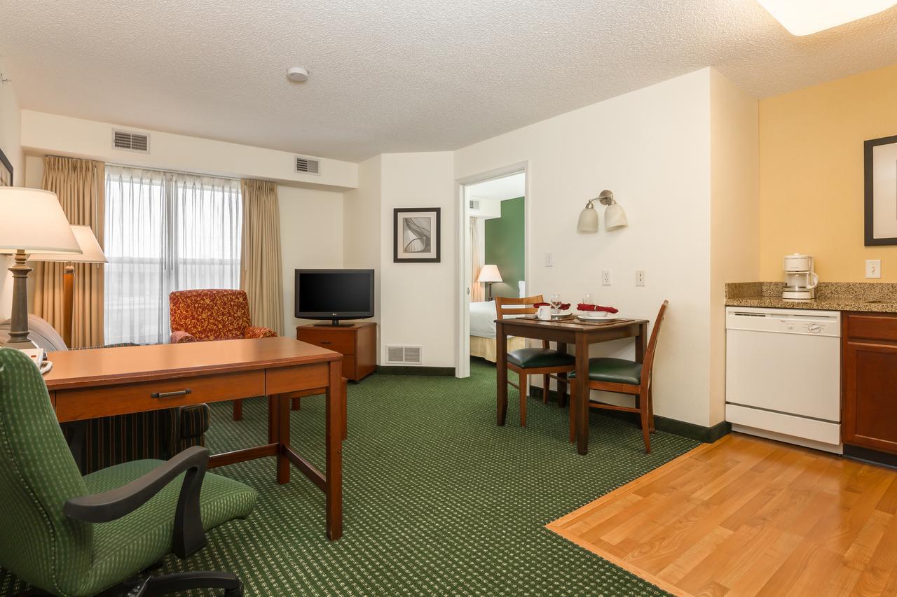 Residence Inn Houston North Екстериор снимка