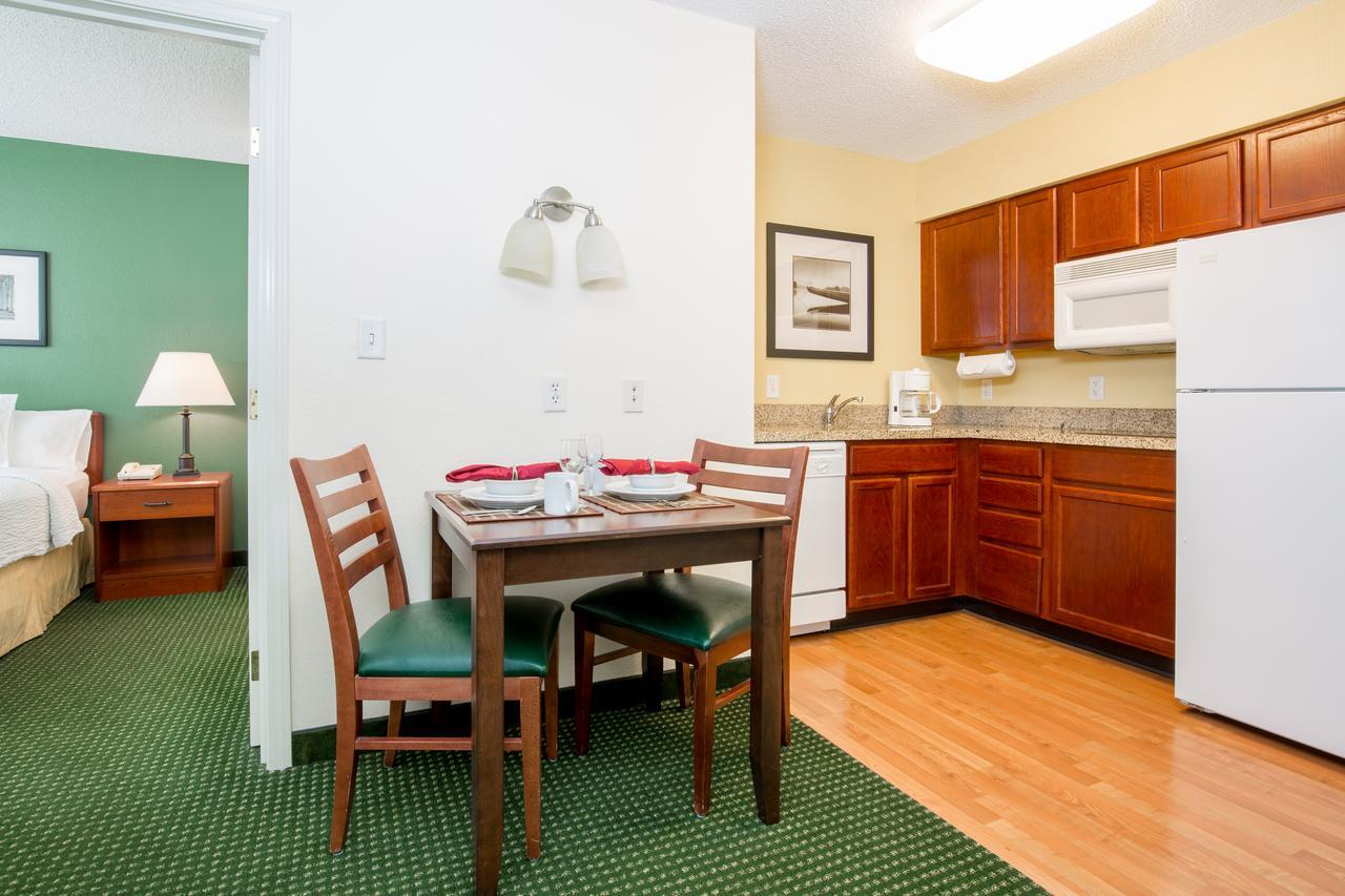 Residence Inn Houston North Екстериор снимка