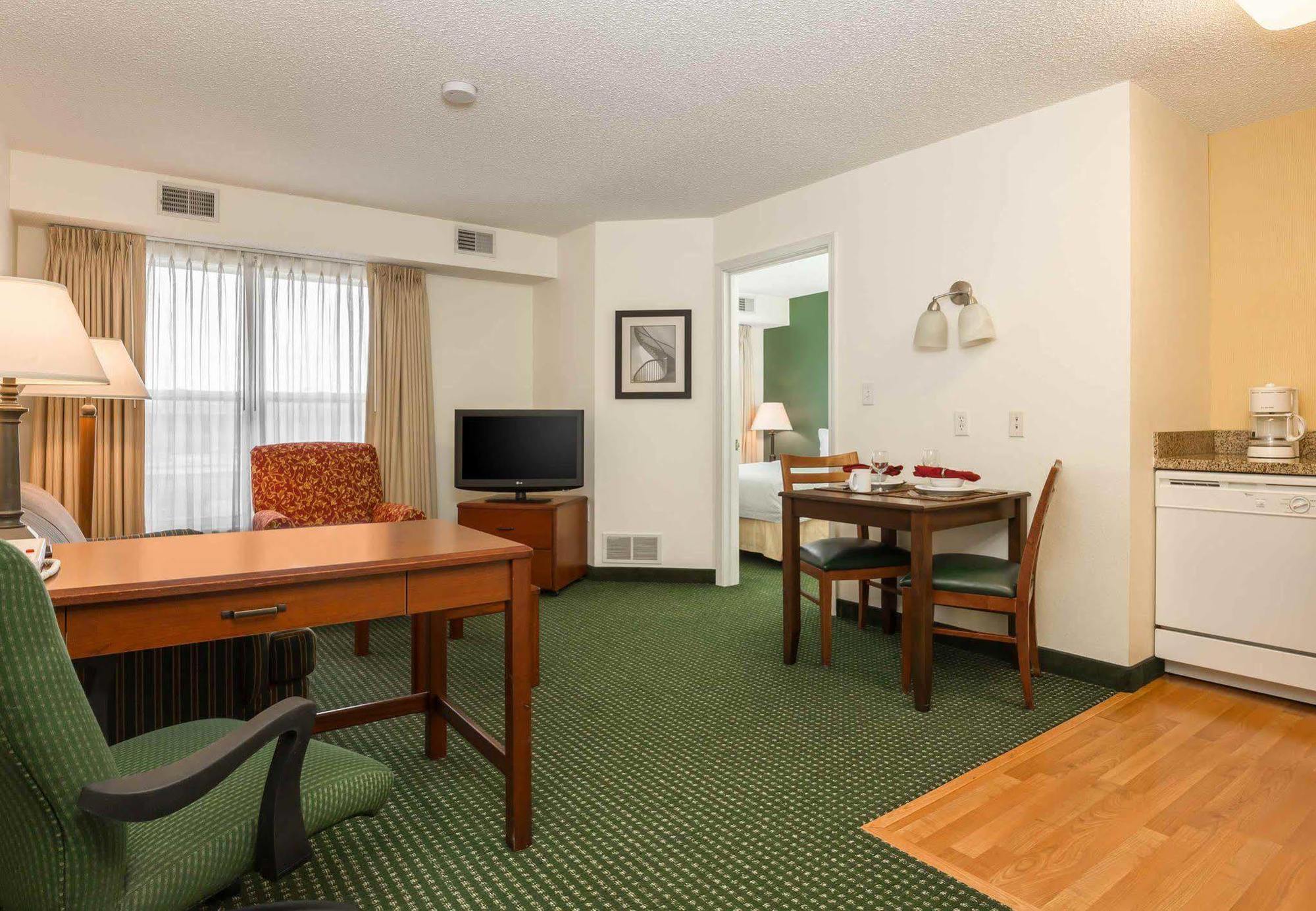 Residence Inn Houston North Екстериор снимка